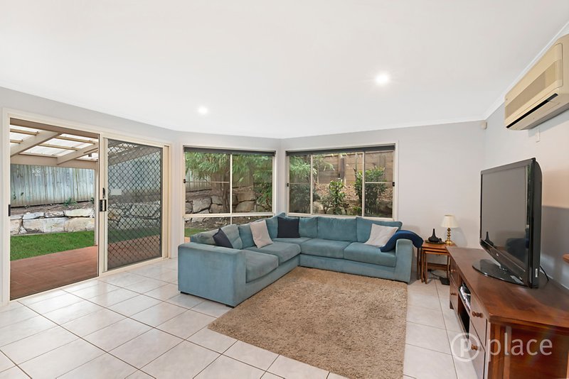 Photo - 69 Mirbelia Street, Kenmore Hills QLD 4069 - Image 7