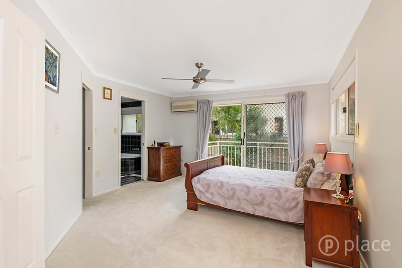 Photo - 69 Mirbelia Street, Kenmore Hills QLD 4069 - Image 11