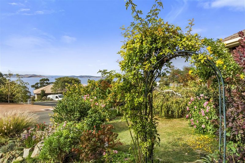 Photo - 69 Mirramar Park, Blackmans Bay TAS 7052 - Image 15