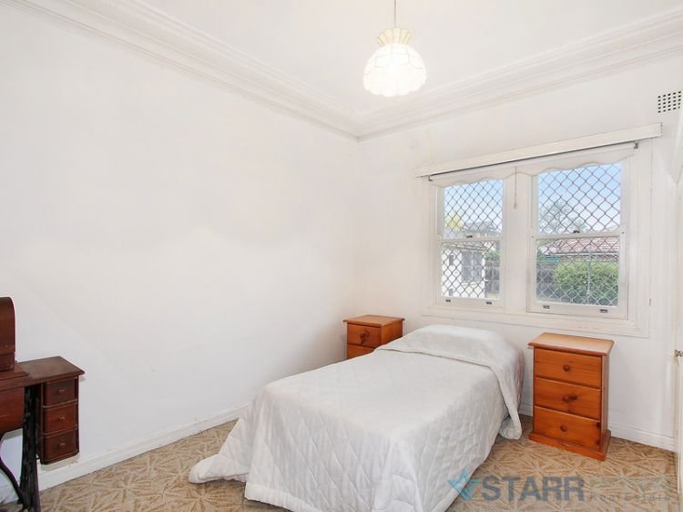 Photo - 69 Monitor Road, Merrylands NSW 2160 - Image 8