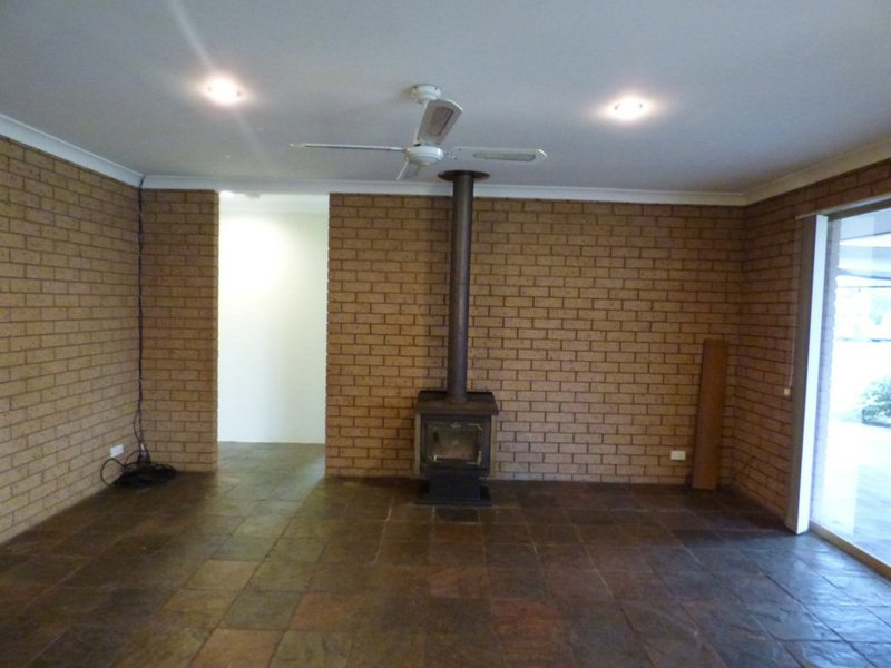 Photo - 69 Murchison Way, Gosnells WA 6110 - Image 3