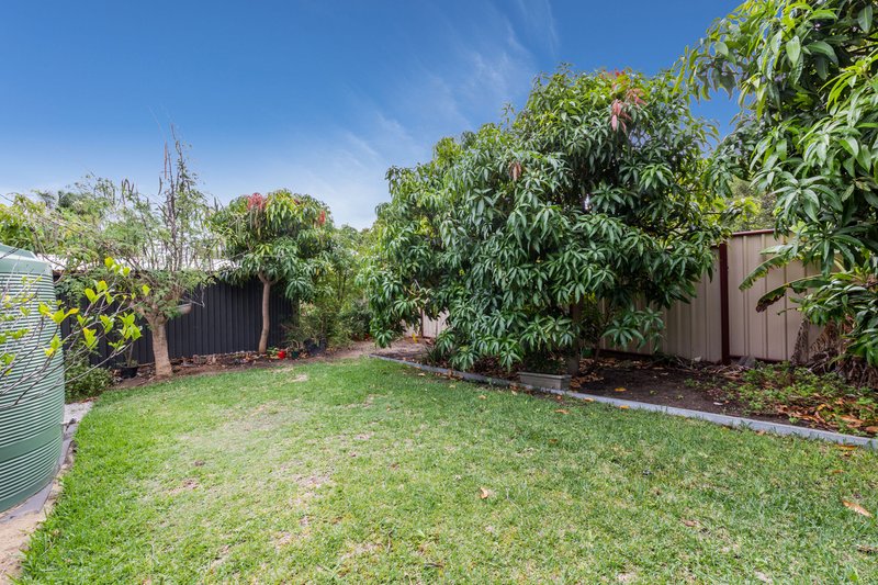 Photo - 69 Nanovich Avenue, Girrawheen WA 6064 - Image 4