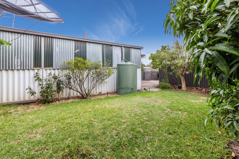 Photo - 69 Nanovich Avenue, Girrawheen WA 6064 - Image 5