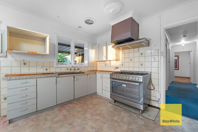 Photo - 69 Nanovich Avenue, Girrawheen WA 6064 - Image 4