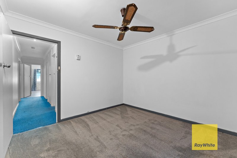 Photo - 69 Nanovich Avenue, Girrawheen WA 6064 - Image 9