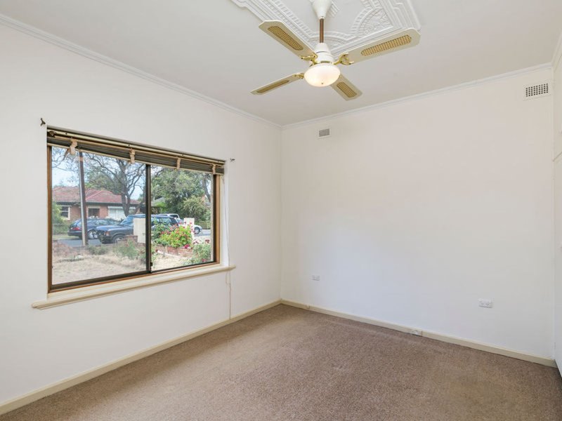 Photo - 69 Narinna Ave , Cumberland Park SA 5041 - Image 7