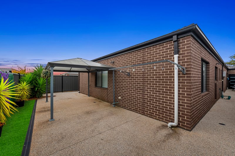 Photo - 69 Orbis Avenue, Fraser Rise VIC 3336 - Image 13