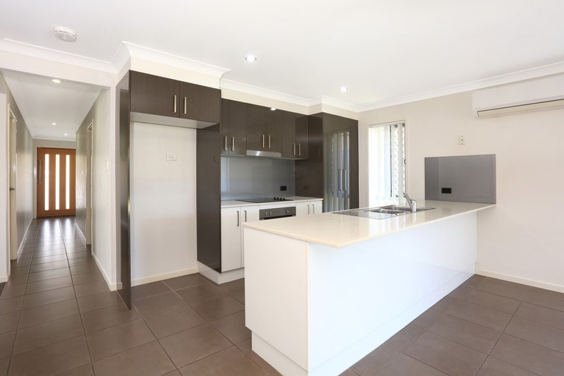 Photo - 69 Orlando Drive, Coomera QLD 4209 - Image 5