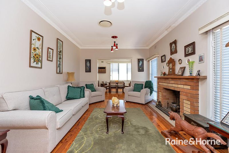 Photo - 69 Phillip Street, Tamworth NSW 2340 - Image 4