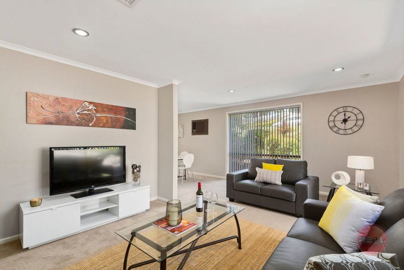 Photo - 69 Pine Drive, Aberfoyle Park SA 5159 - Image 4