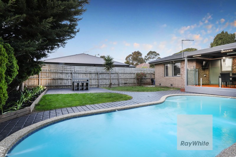 Photo - 69 Prior Avenue, Gladstone Park VIC 3043 - Image 2