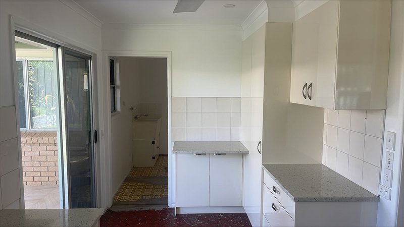 Photo - 69 Regent Street, Wynnum West QLD 4178 - Image 4