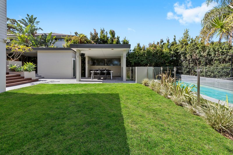 Photo - 69 Roosevelt Avenue, Allambie Heights NSW 2100 - Image 2