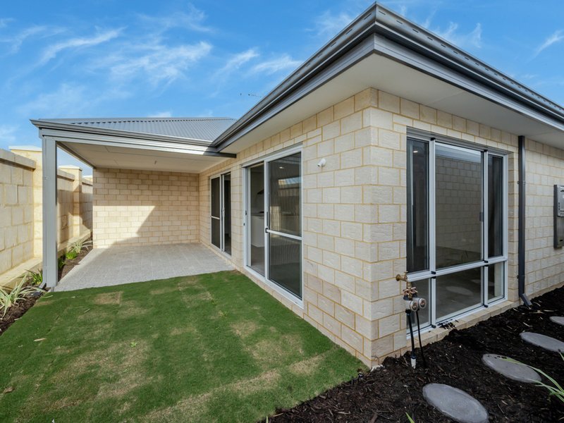 Photo - 69 Sangria Boulevard, Southern River WA 6110 - Image 19
