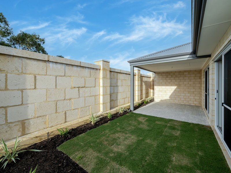 Photo - 69 Sangria Boulevard, Southern River WA 6110 - Image 20