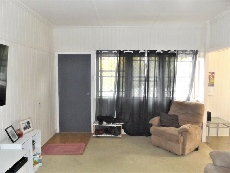 Photo - 69 Scott Street, Wondai QLD 4606 - Image 3