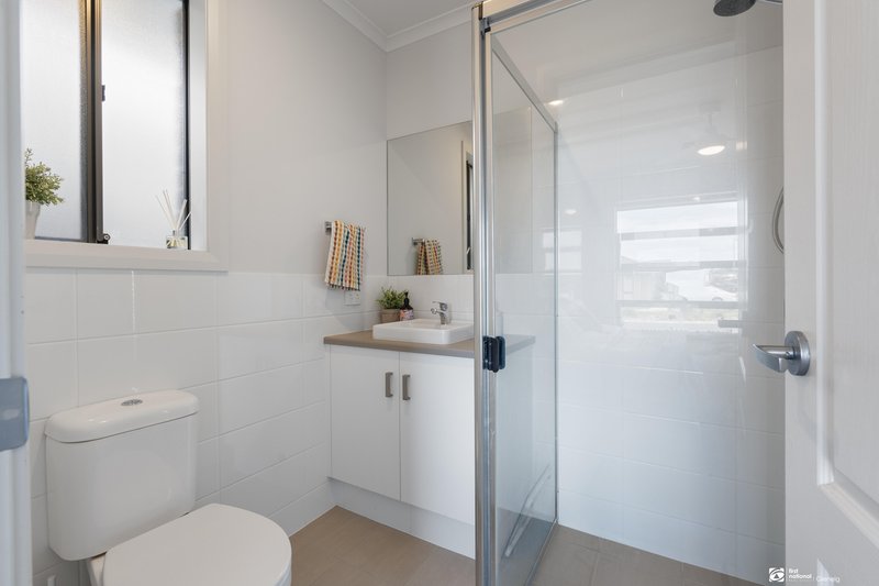 Photo - 69 Seaway Road, Hallett Cove SA 5158 - Image 3