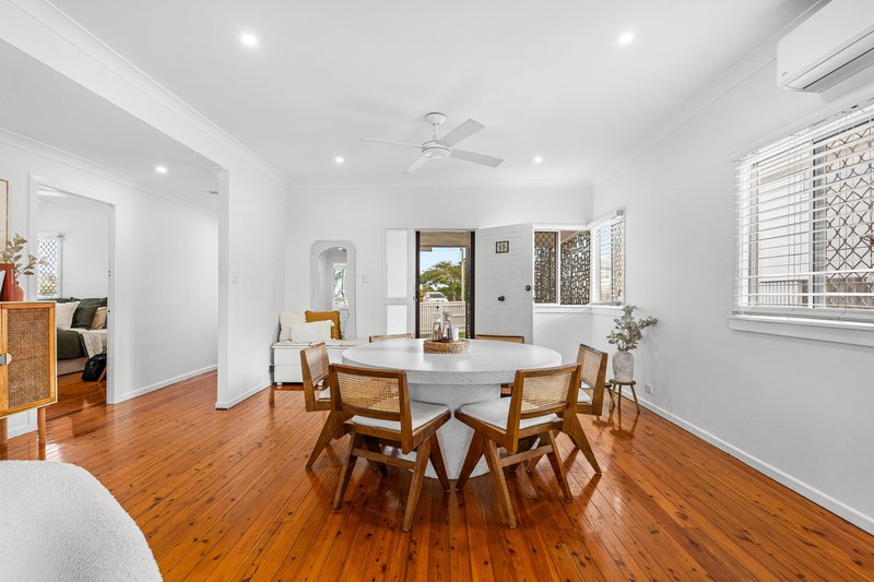 Photo - 69 Sibley Road, Wynnum West QLD 4178 - Image 3