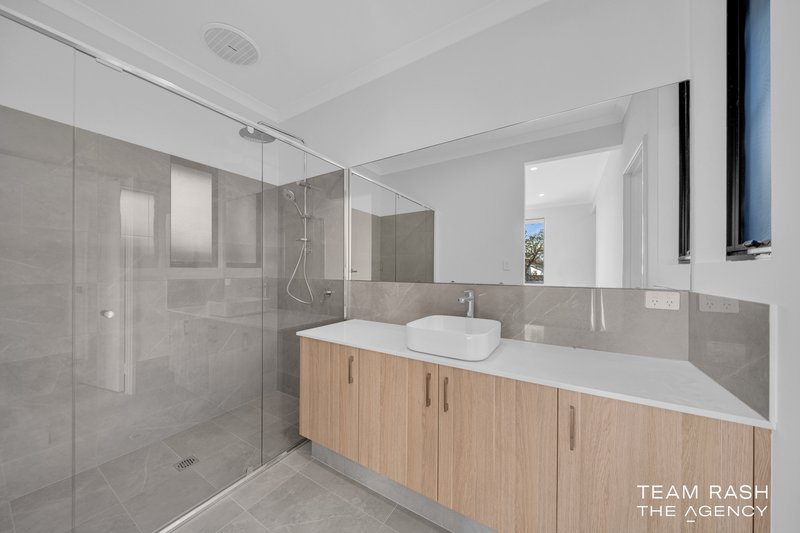 Photo - 69 Somerford Promenade, Wellard WA 6170 - Image 12