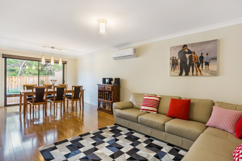 Photo - 69 Spriggs Drive, Croydon VIC 3136 - Image 2