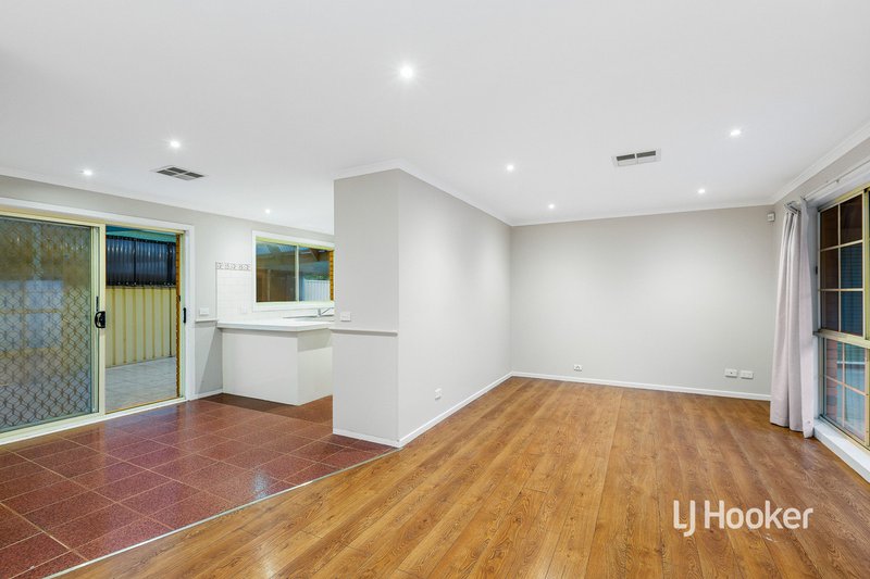 Photo - 69 St Anthony Court, Seabrook VIC 3028 - Image 2