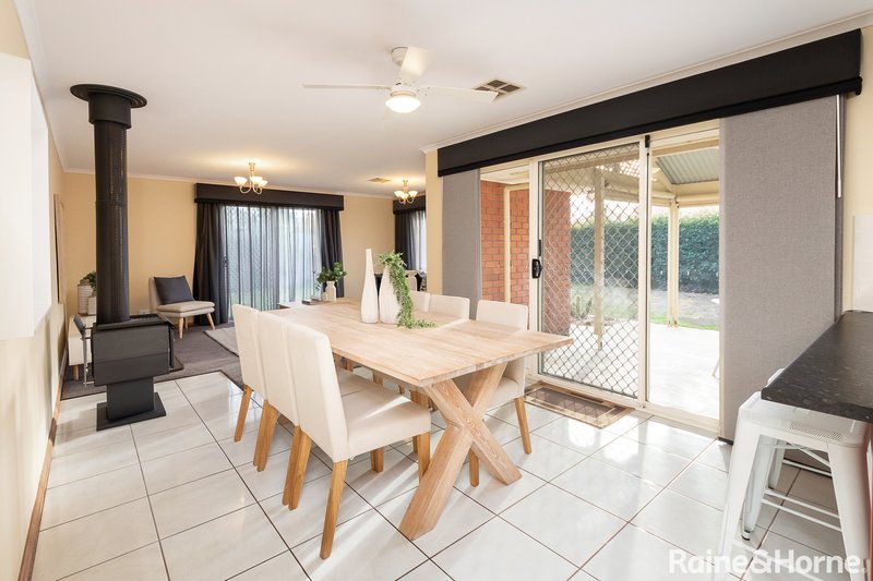 Photo - 69 Strathmont Drive, Strathalbyn SA 5255 - Image 3