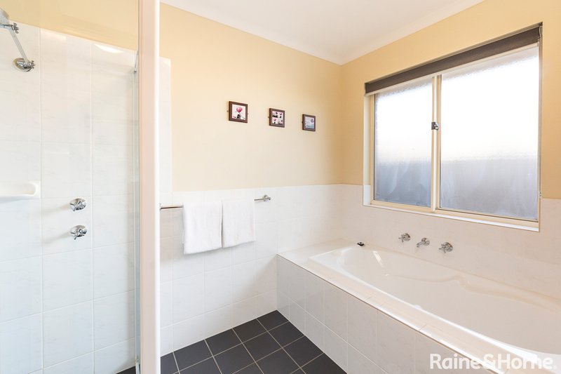 Photo - 69 Strathmont Drive, Strathalbyn SA 5255 - Image 11