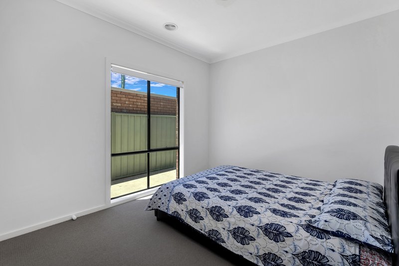 Photo - 69 Vaughan Chase, Wyndham Vale VIC 3024 - Image 14