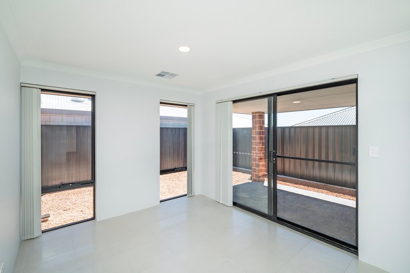 Photo - 69 Walderton Avenue, Balga WA 6061 - Image 3