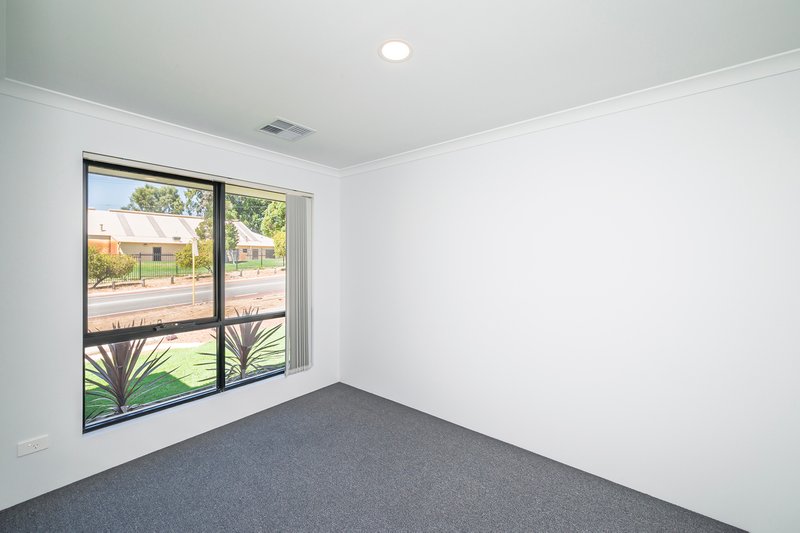 Photo - 69 Walderton Avenue, Balga WA 6061 - Image 9