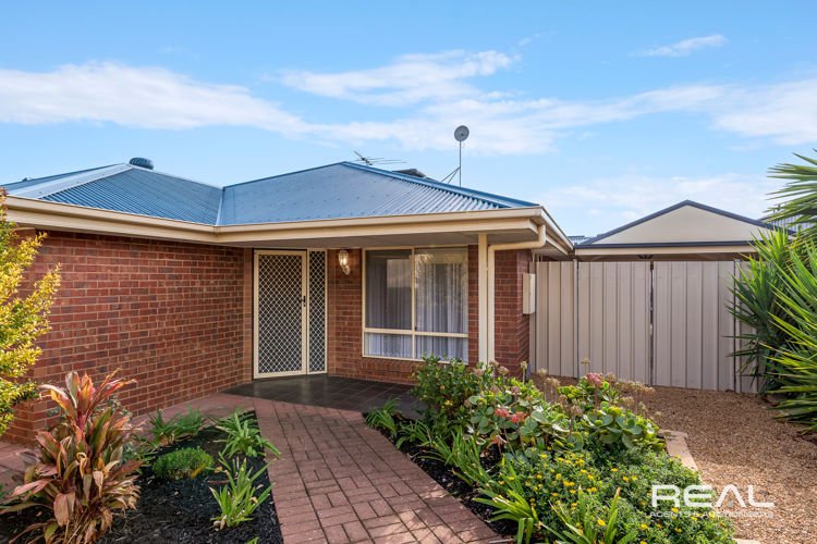 Photo - 69 Wallace Drive, Craigmore SA 5114 - Image 3