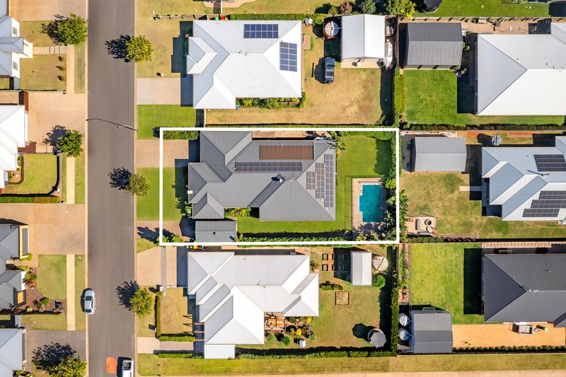Photo - 69 Webcke Crescent, Kleinton QLD 4352 - Image 14
