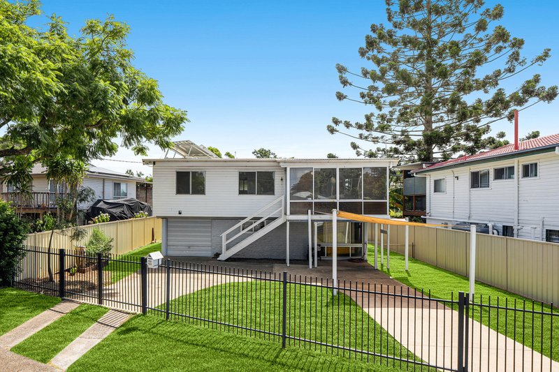 69 Wondall Road, Wynnum West QLD 4178