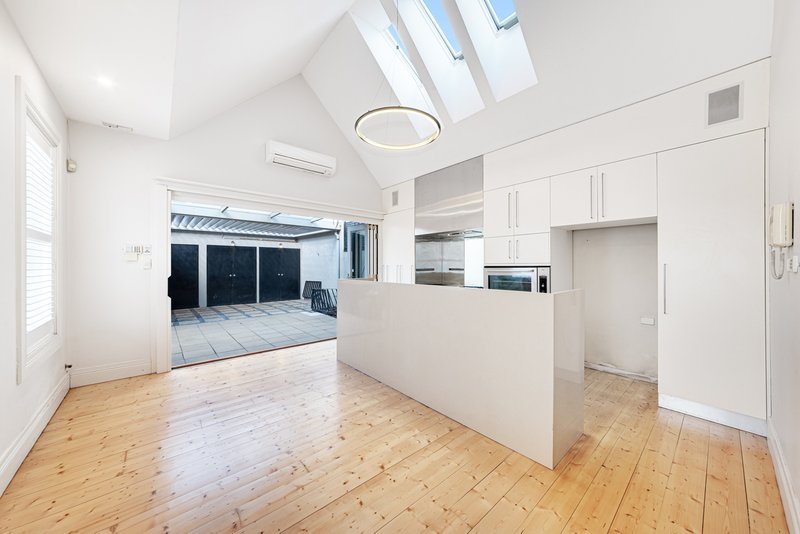 Photo - 690 Bourke Street, Redfern NSW 2016 - Image 3