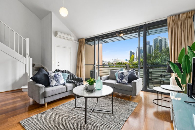 Photo - 6/91 Dodds Street, Southbank VIC 3006 - Image 1