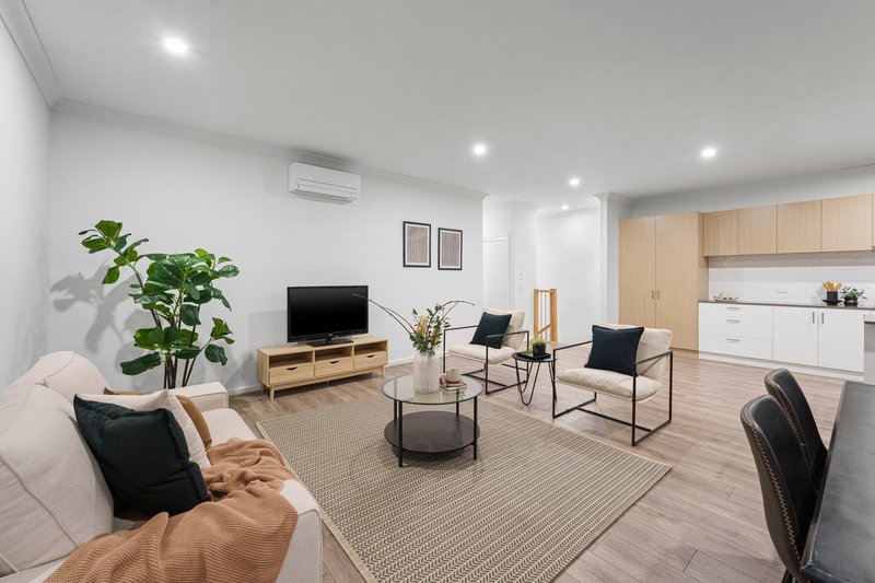 Photo - 6/91 Macedon Parade, Wollert VIC 3750 - Image 6