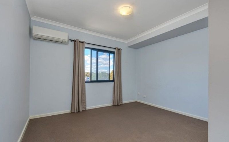 Photo - 69/12 Citadel Way, Currambine WA 6028 - Image 9