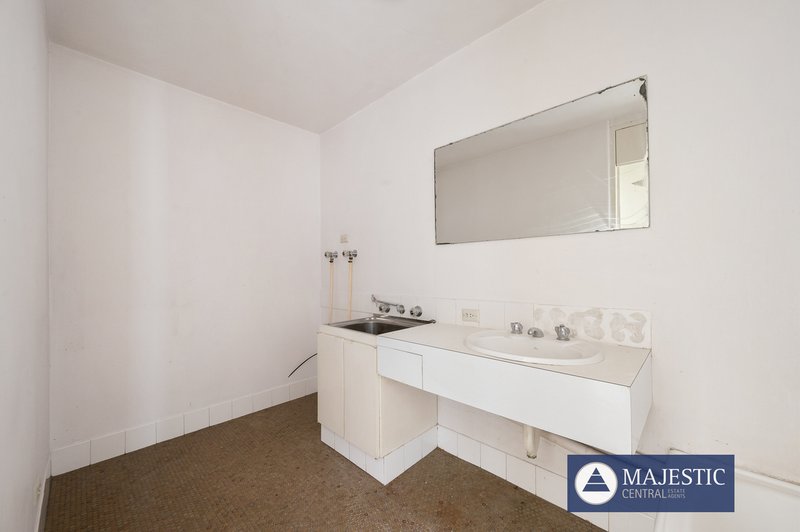 Photo - 69/16 Leeder Street, Glendalough WA 6016 - Image 8