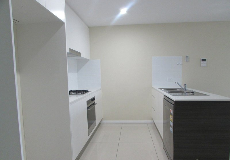 Photo - 69/2-10 Tyler Street, Campbelltown NSW 2560 - Image 2
