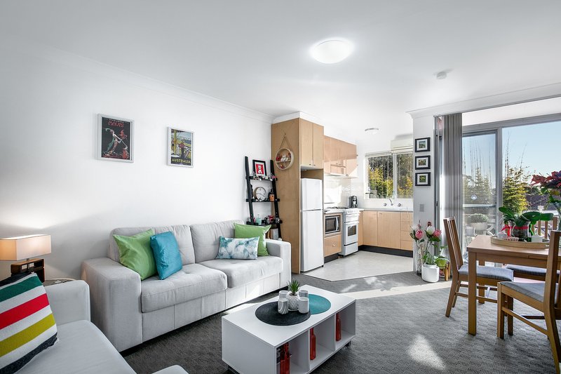 Photo - 6/92 Harbord Road, Freshwater NSW 2096 - Image 1