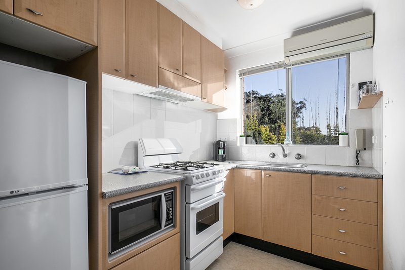 Photo - 6/92 Harbord Road, Freshwater NSW 2096 - Image 2