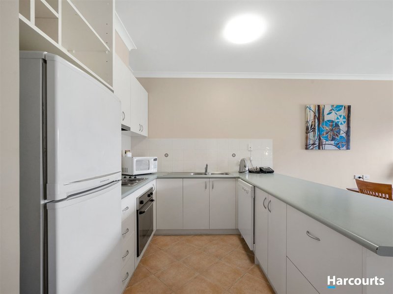 Photo - 69/20 Apollo Place, Halls Head WA 6210 - Image 4