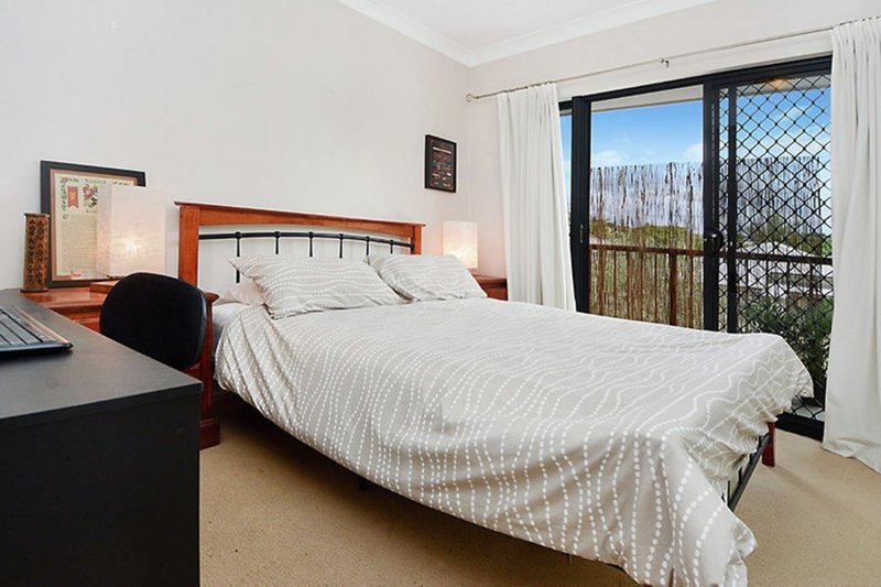 Photo - 6/94 Nudgee Rd , Hamilton QLD 4007 - Image 6