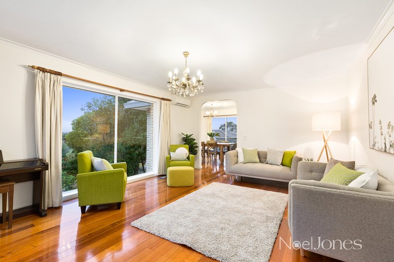 Photo - 696 Highbury Road, Glen Waverley VIC 3150 - Image 2