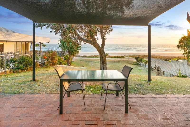 Photo - 696 Pacific Parade, Currumbin QLD 4223 - Image 5