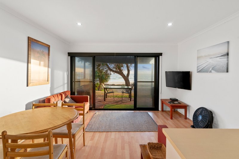 Photo - 696 Pacific Parade, Currumbin QLD 4223 - Image 8