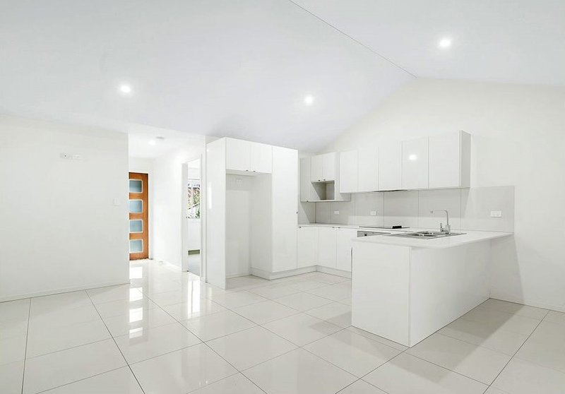 Photo - 6/97 Park Beach Road, Coffs Harbour NSW 2450 - Image 2