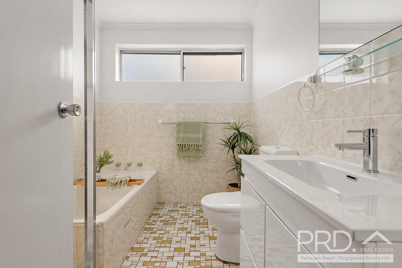 Photo - 6/98-100 Chuter Avenue, Ramsgate Beach NSW 2217 - Image 8