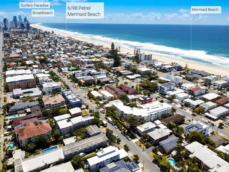 Photo - 6/98-100 Petrel Avenue, Mermaid Beach QLD 4218 - Image 2