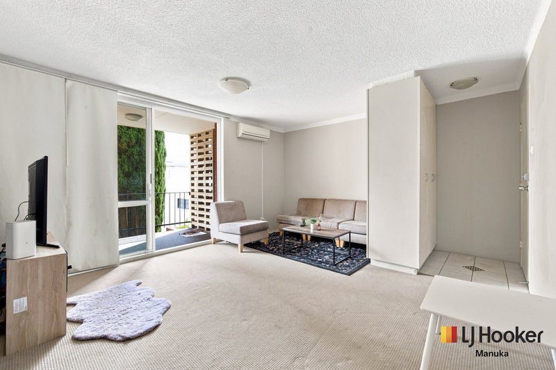 Photo - 6/99 Canberra Avenue, Griffith ACT 2603 - Image 2